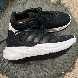 Adidas Cloudfoam Tennis Shoe